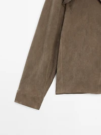 Chemise avec nœud au cou