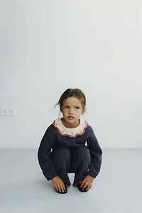 CROCHET COLLAR KNIT SWEATER
