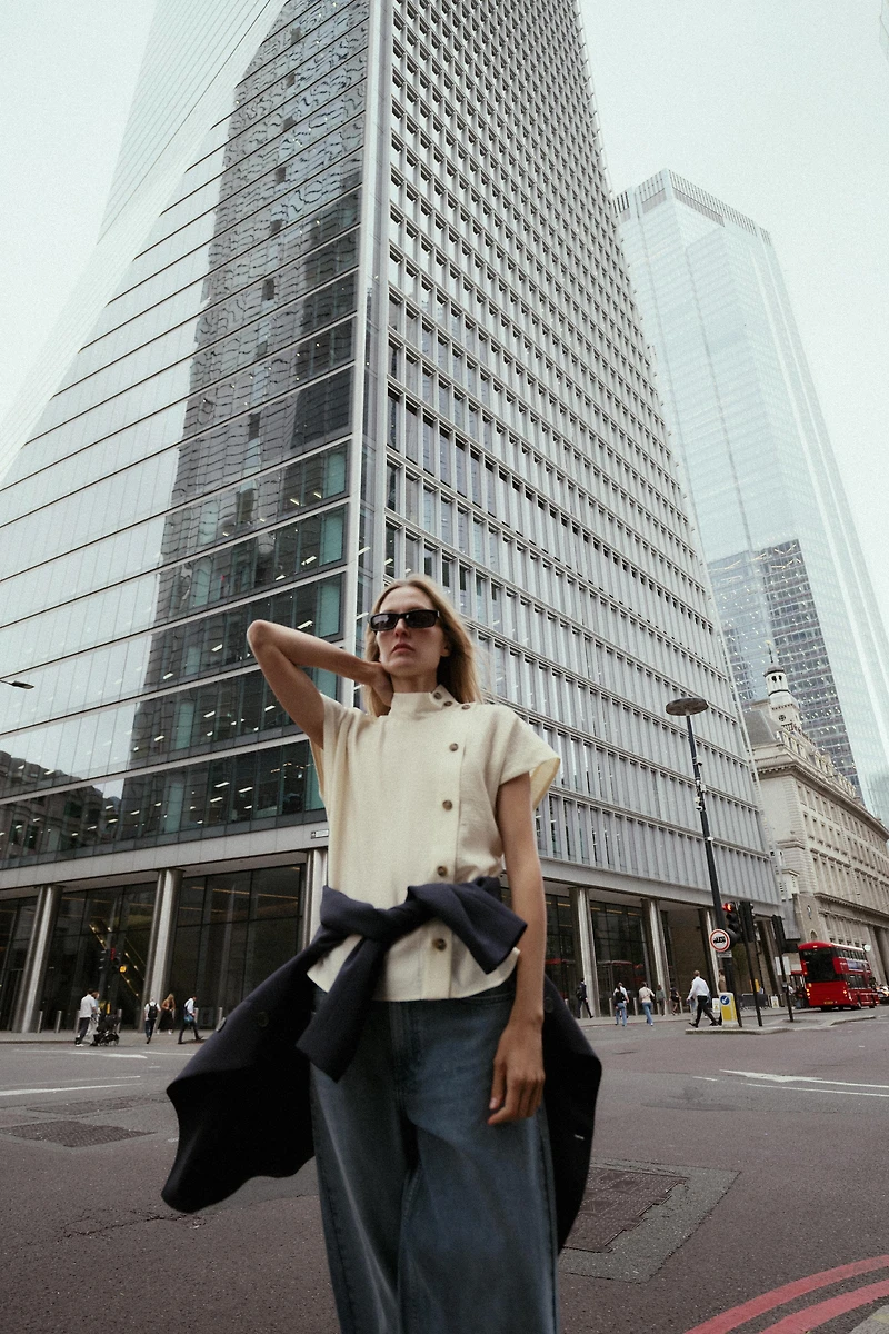CONTRAST BUTTON SHIRT