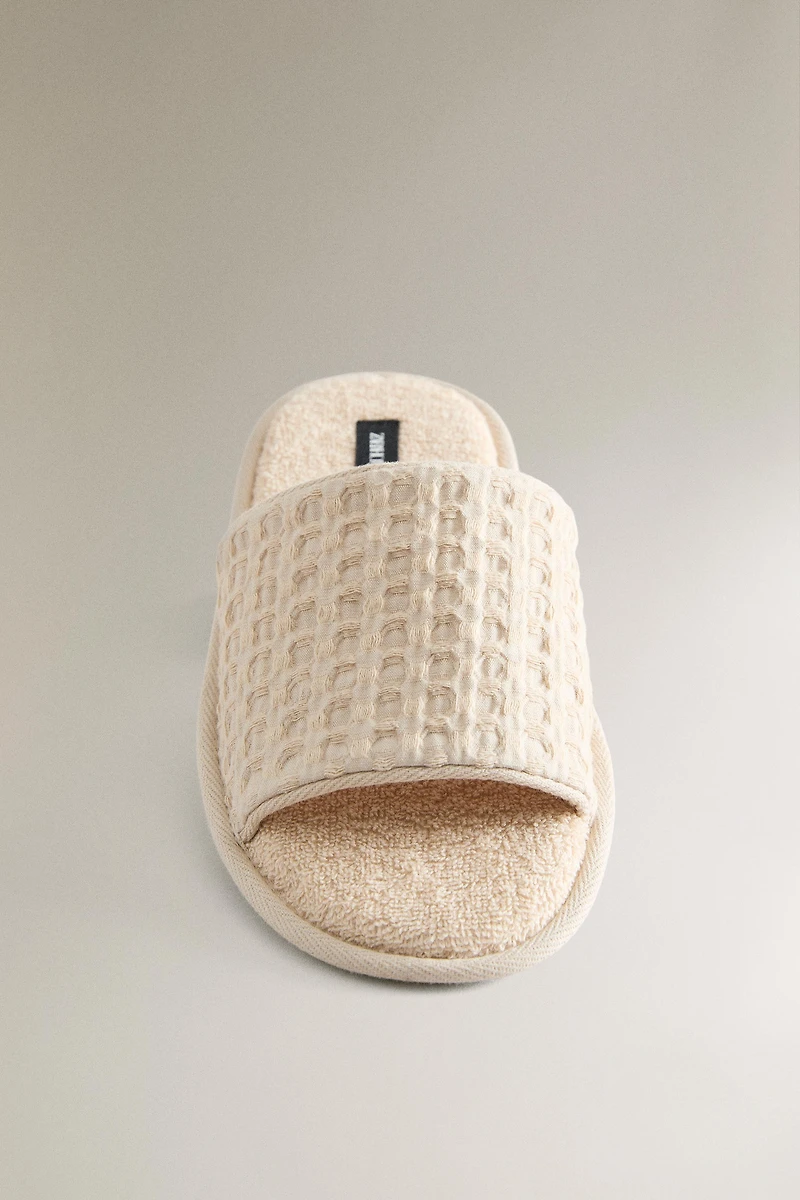 CHAUSSONS WAFFLE ÉPONGE
