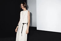 Robe midi avec ceinture