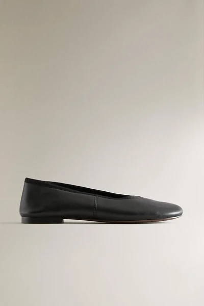 FLEXIBLE LEATHER BALLET FLATS
