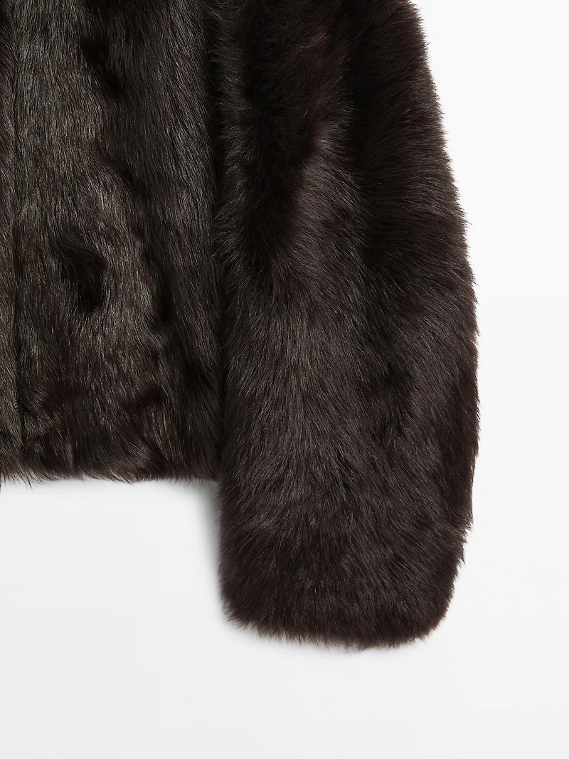 Short leather jacket with fur