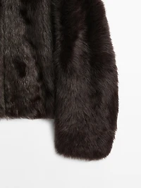Short leather jacket with fur