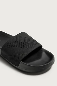 BATHROOM SANDALS