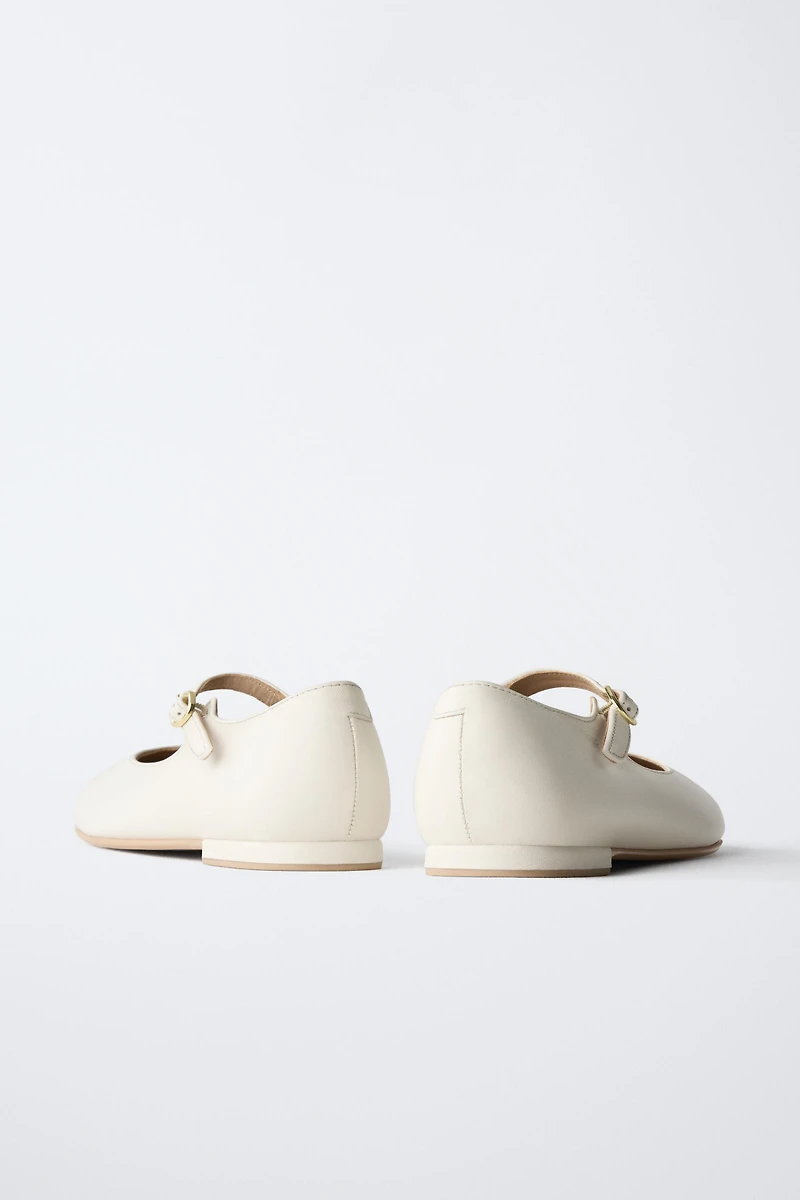 LEATHER SHOES