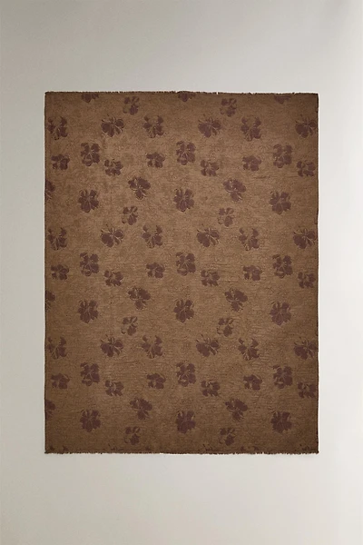 FLORAL JACQUARD BLANKET