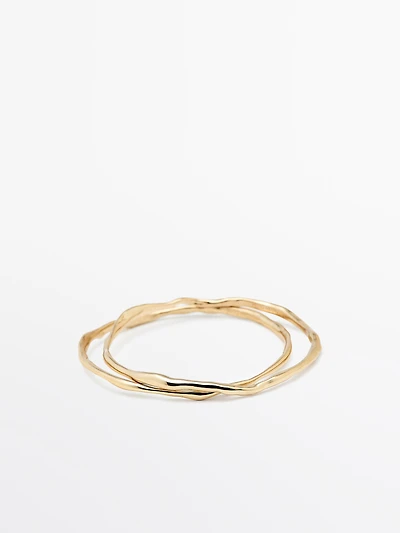 Set of irregular bracelets