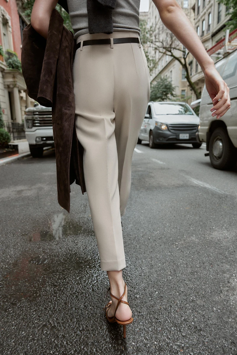 PANTALON TAILLE HAUTE CEINTURE