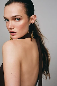 ROBE COURTE ASSOCIÉE À PAILLETTES