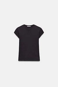 FITTED SHORT-SLEEVE T-SHIRT