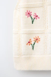 EMBROIDERED KNIT VEST