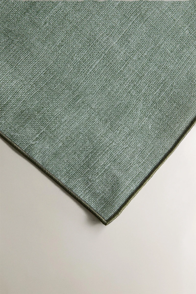 RESIN-COATED OVERLOCK PLACEMAT