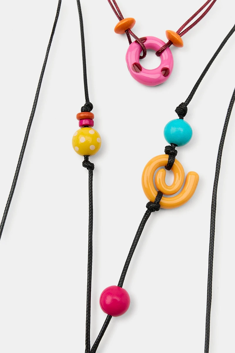 PACK OF 2 RESIN CORD NECKLACES