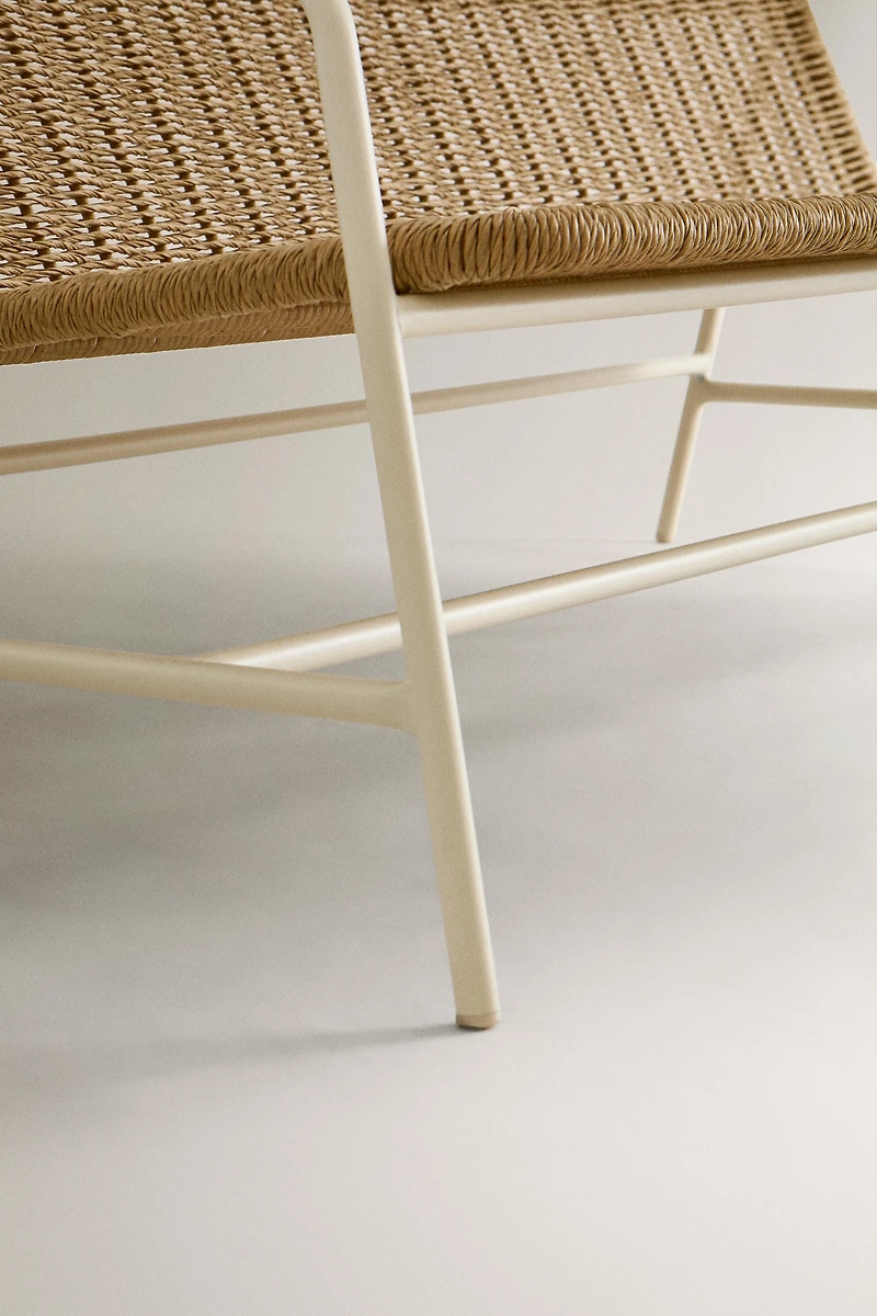 WOVEN OUTDOOR BENCH WITH BACK