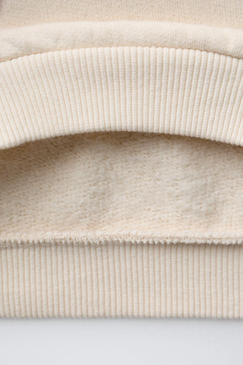 EMBROIDERED HEART SWEATSHIRT