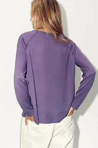FINE KNIT SWEATER