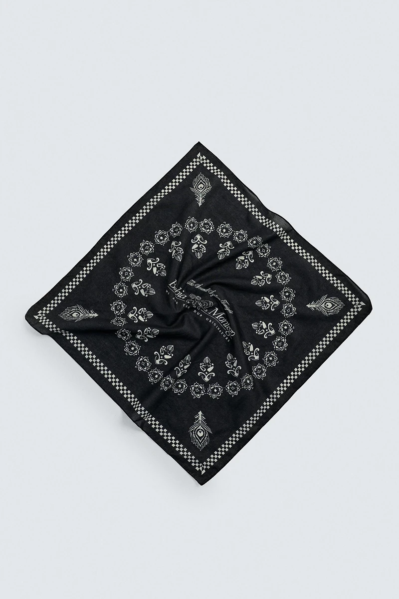 GEOMETRIC PRINT BANDANA