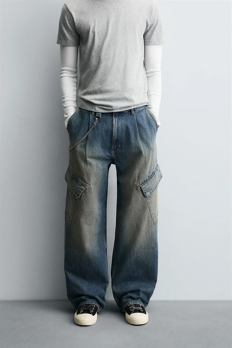 BAGGY FIT CARGO JEANS