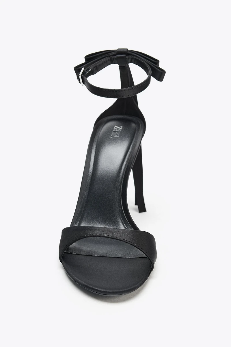 BOW ANKLE STRAP SANDALS
