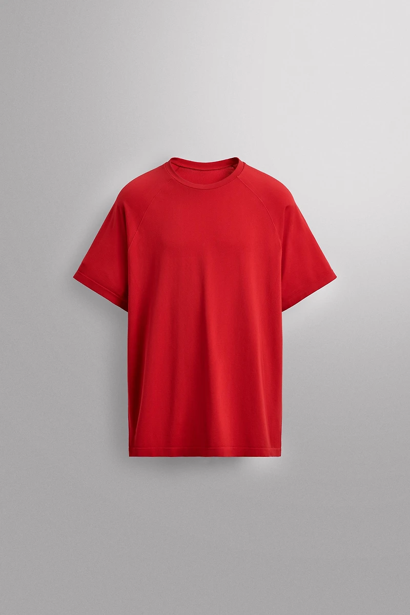 SEAMLESS TECHNICAL T-SHIRT