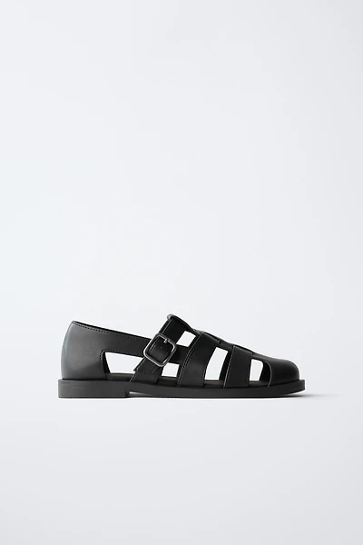 BUCKLED FISHERMAN SANDALS