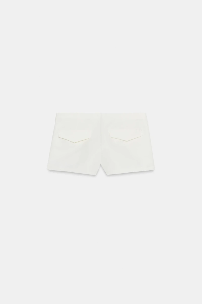 BUTTON MINI SHORTS