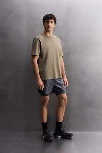 T-SHIRT À IMPRIMÉ GRAPHIQUE