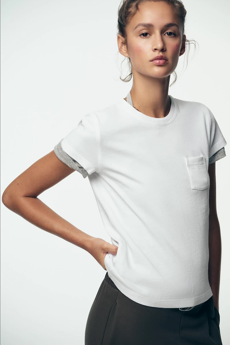 T-SHIRT DÉLAVÉ AVEC POCHE