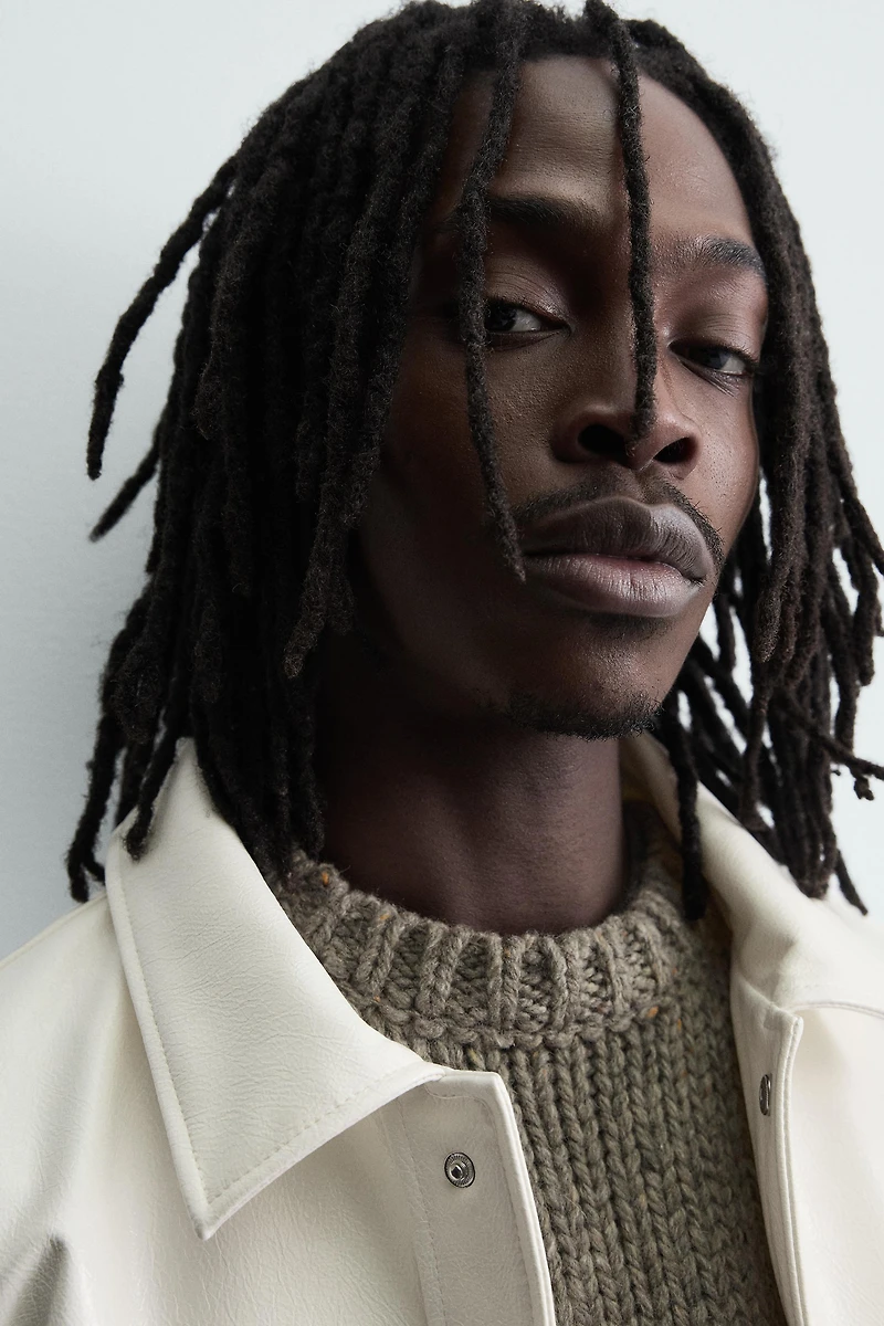 BLOUSON EN MATIÈRE SYNTHÉTIQUE BRILLANT