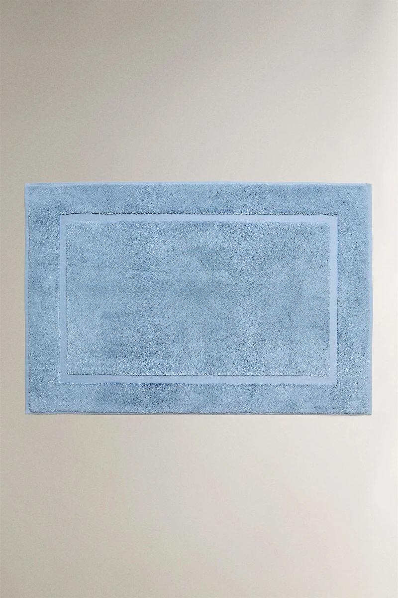 NON-SLIP SOFT TERRYCLOTH BATH MAT