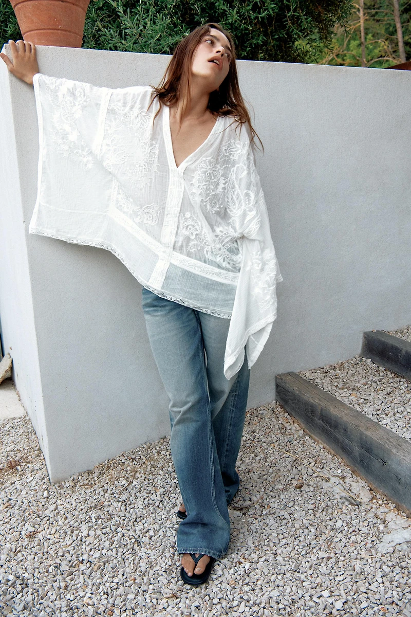 ZW COLLECTION EMBROIDERED CAPE BLOUSE