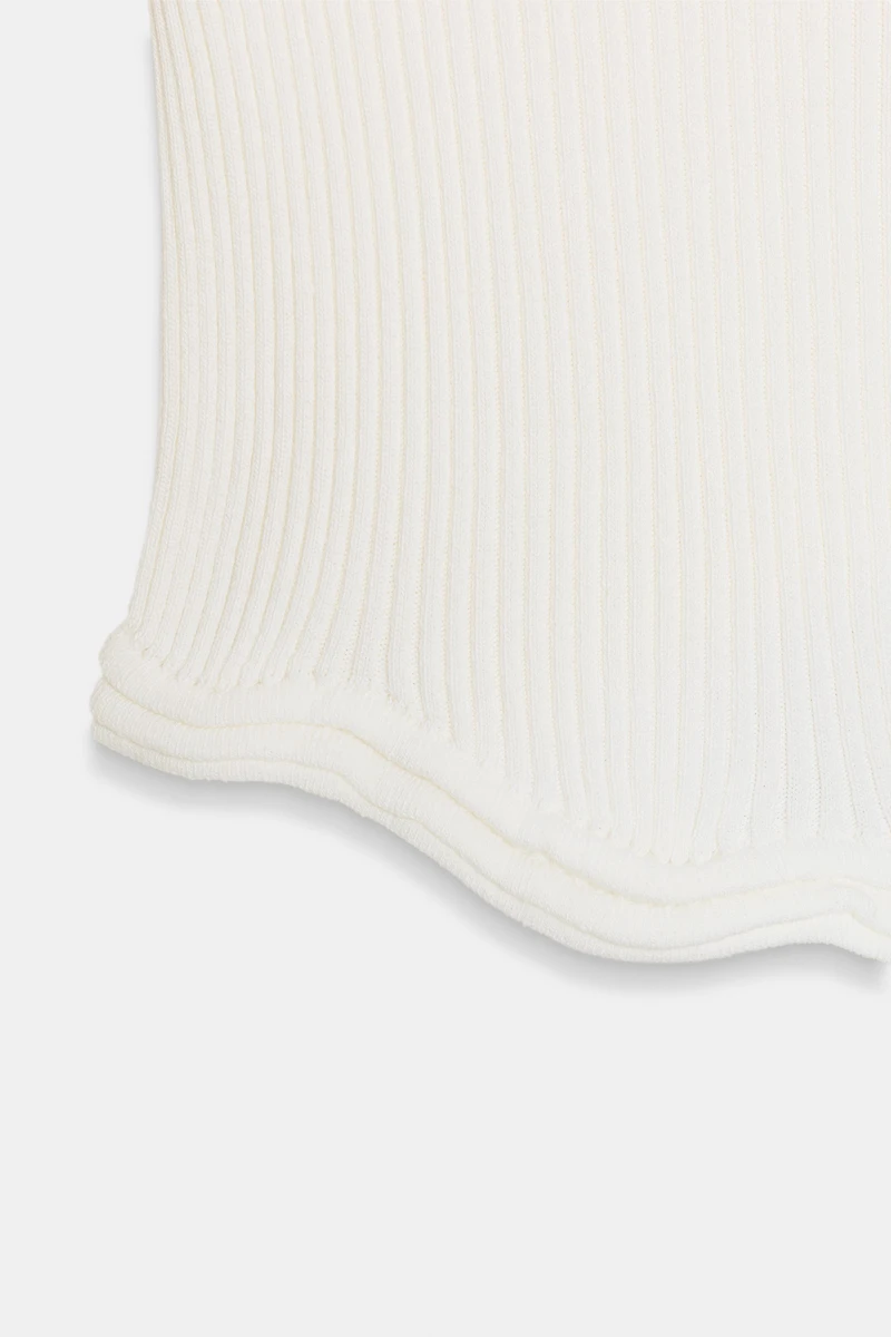 ASYMMETRIC HEM KNIT CROP TOP