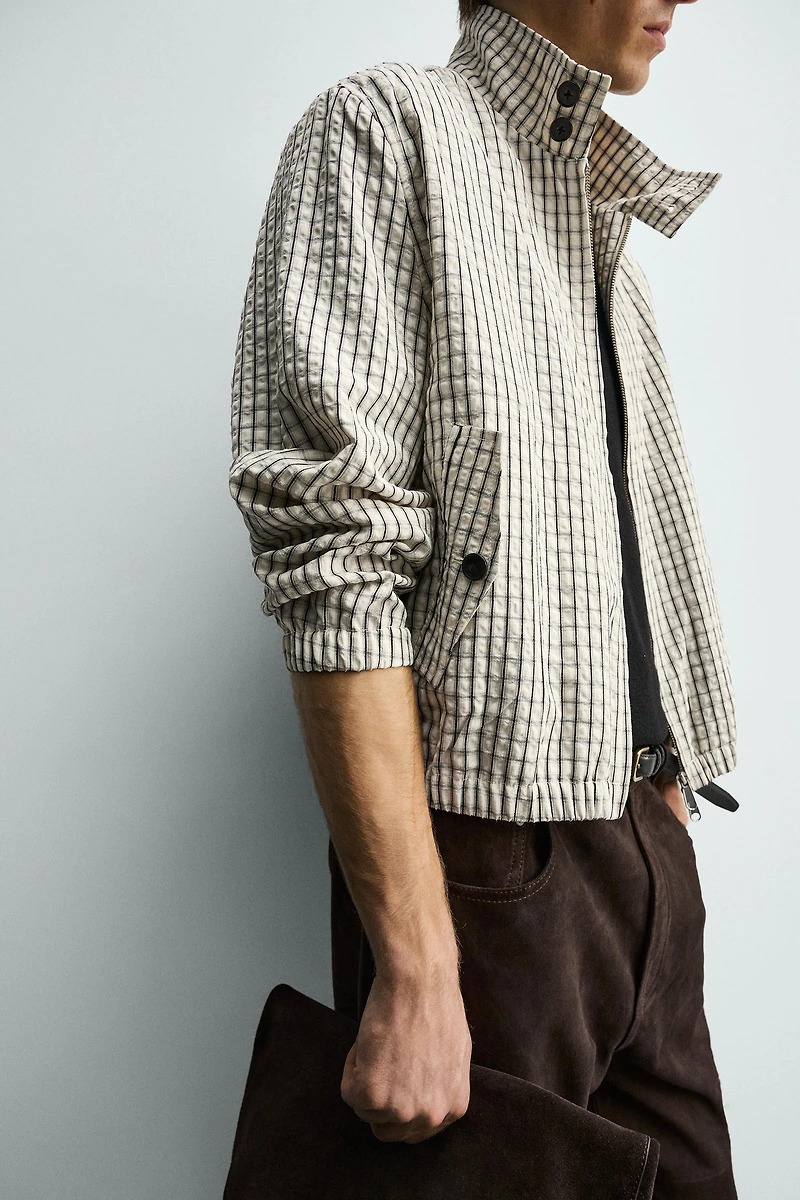 CROPPED FIT TEXTURED PLAID JACKET