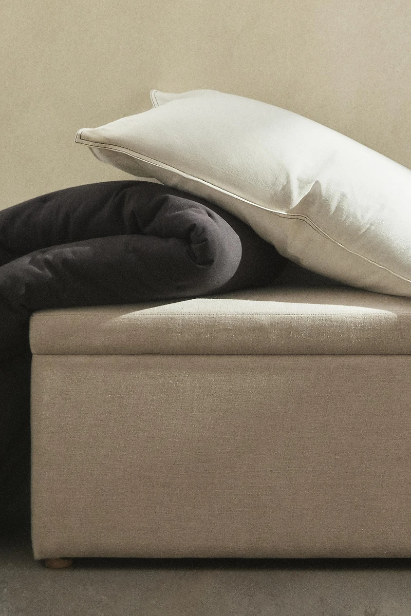 GRANDE BANQUETTE DE RANGEMENT