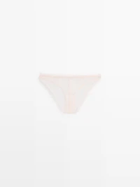 Culotte en dentelle effilochée
