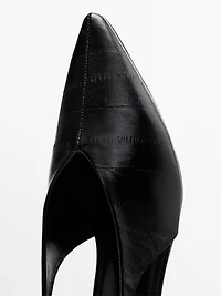 High-heel slingback shoes