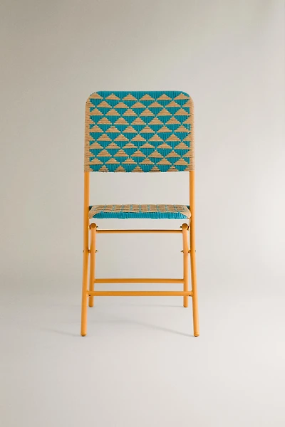 WOVEN FOLDING CHAIR WITH TRIANGLES