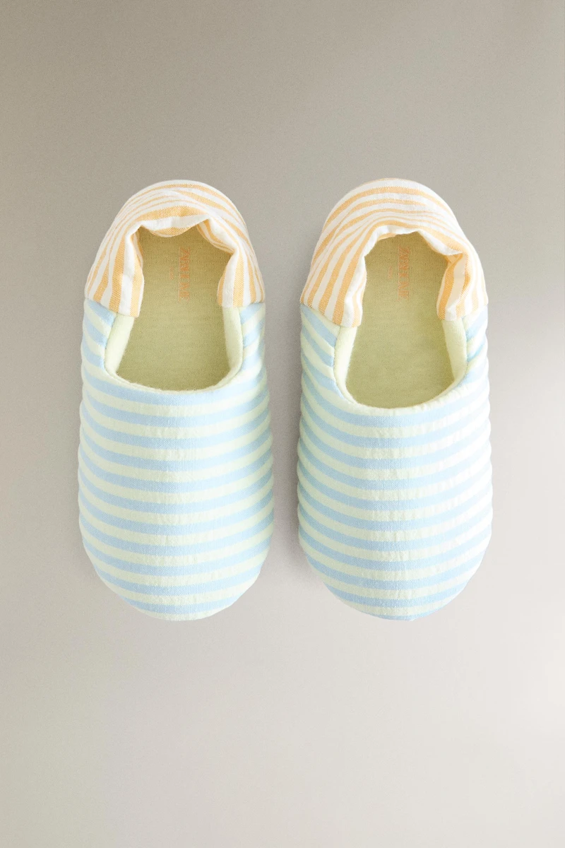 KIDS' STRIPED SLIPPERS