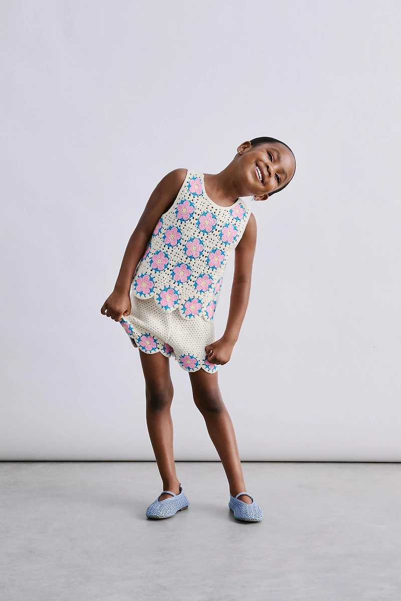 CROCHET KNIT FLORAL TOP