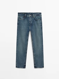 Straight-leg jeans
