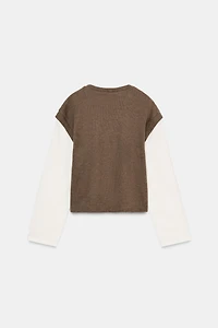 T-SHIRT COMBINÉ AVEC CHALECO