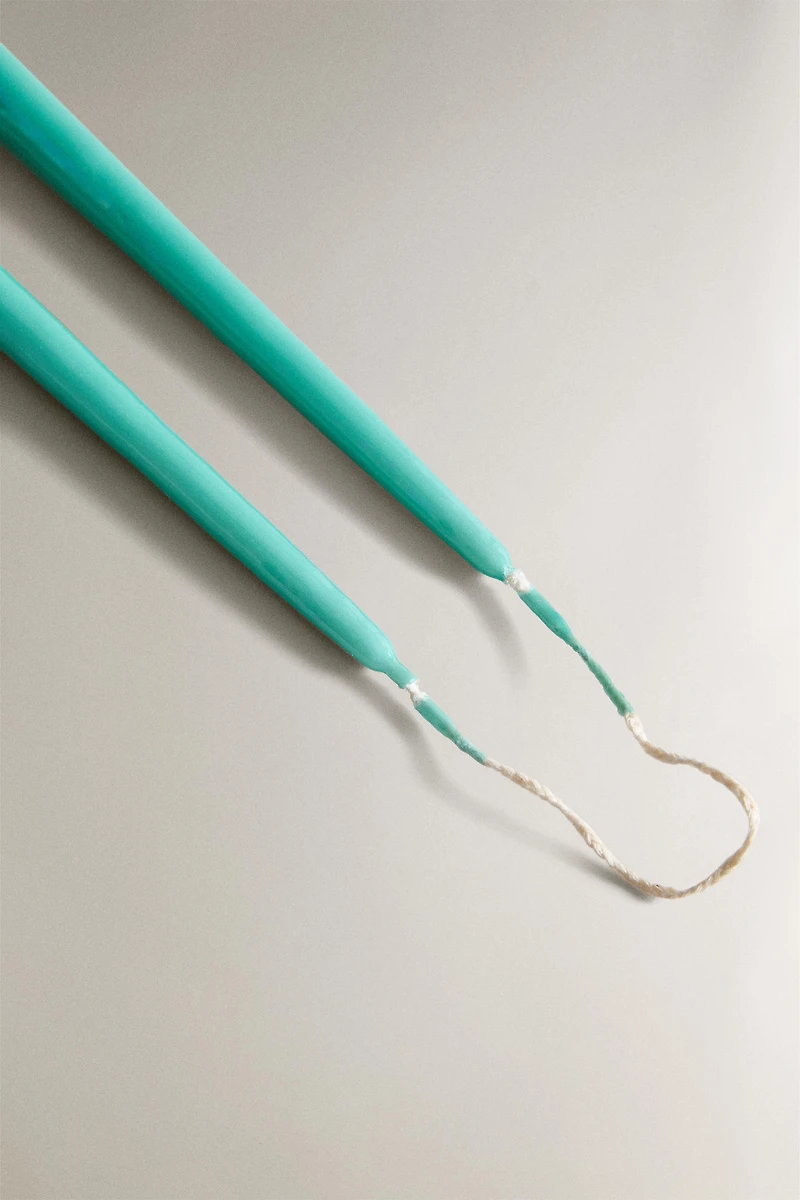 PACK BOUGIES DÉCORATIVES CONIQUES (PACK DE 2)