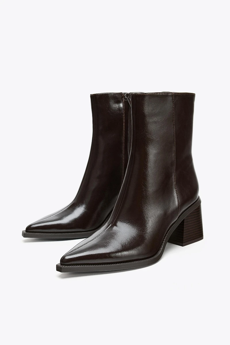 WIDE HEEL ANKLE BOOTS