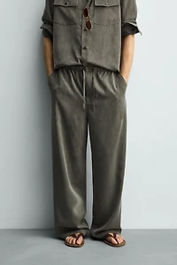 RELAXED FIT FLOWY PANTS