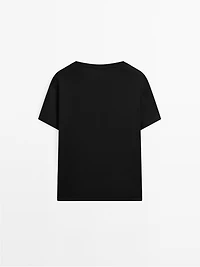 Flowing V-neck T-shirt