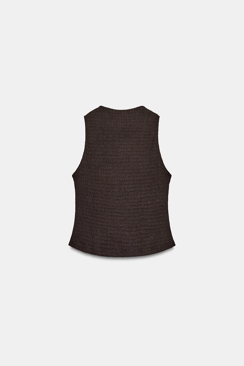 TEXTURED BUTTONED VEST TOP