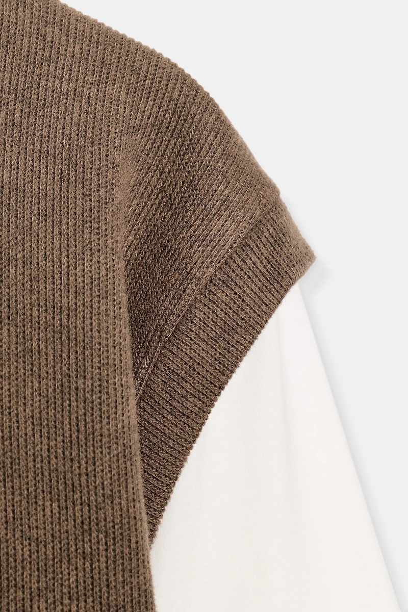 CONTRAST VEST T-SHIRT