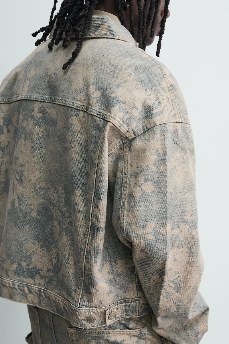 FLORAL PRINT CROPPED FIT DENIM JACKET