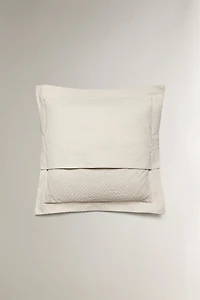 THROW PILLOW COVER WITH POLKA DOT DESIGN